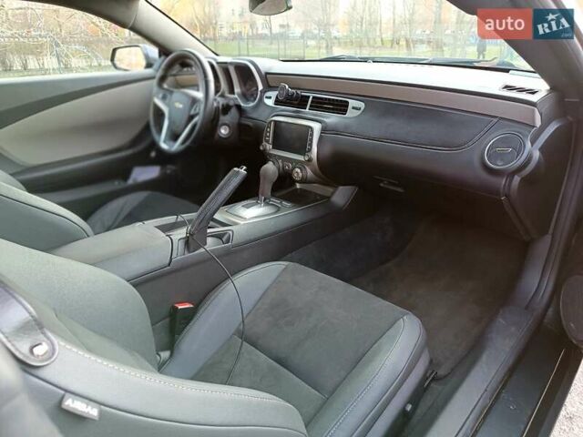 Серый Шевроле Камаро, объемом двигателя 3.6 л и пробегом 116 тыс. км за 15500 $, фото 4 на Automoto.ua