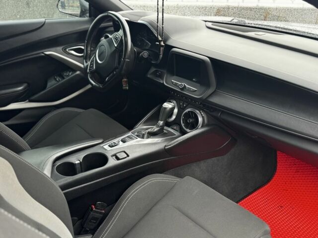 Серый Шевроле Камаро, объемом двигателя 3.6 л и пробегом 155 тыс. км за 17200 $, фото 9 на Automoto.ua