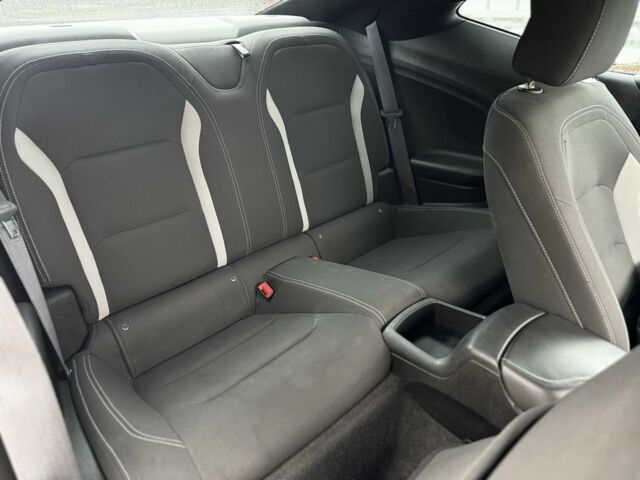 Серый Шевроле Камаро, объемом двигателя 3.6 л и пробегом 155 тыс. км за 17200 $, фото 12 на Automoto.ua