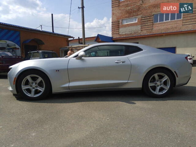 Серый Шевроле Камаро, объемом двигателя 2 л и пробегом 61 тыс. км за 21000 $, фото 5 на Automoto.ua