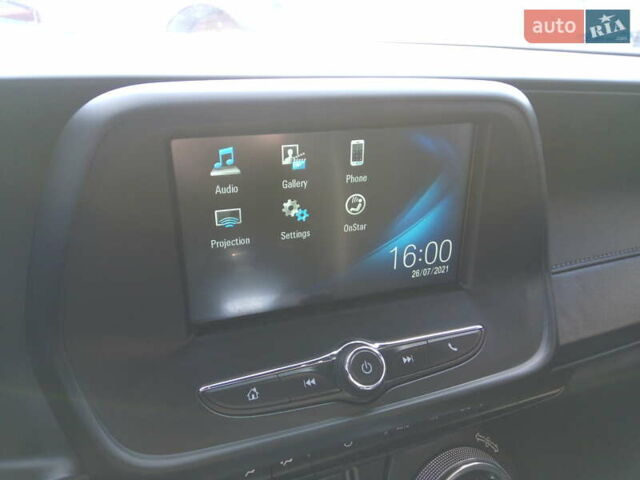 Серый Шевроле Камаро, объемом двигателя 2 л и пробегом 61 тыс. км за 21000 $, фото 26 на Automoto.ua