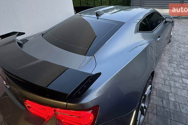 Серый Шевроле Камаро, объемом двигателя 2 л и пробегом 110 тыс. км за 19000 $, фото 5 на Automoto.ua