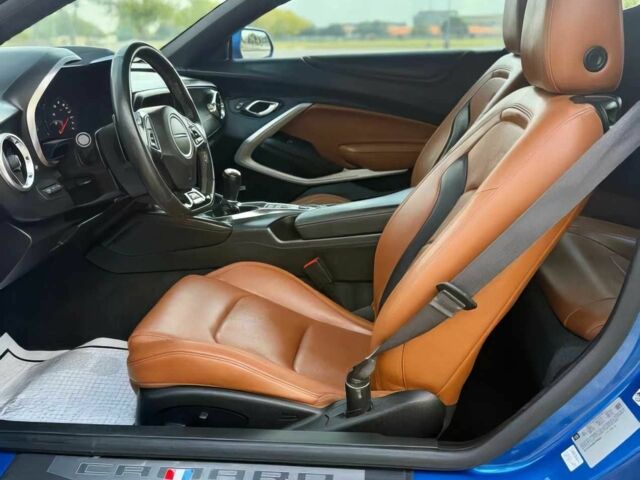 Синій Шевроле Камаро, об'ємом двигуна 6.2 л та пробігом 79 тис. км за 6500 $, фото 9 на Automoto.ua