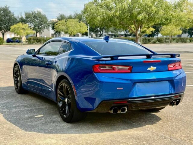 Синій Шевроле Камаро, об'ємом двигуна 6.2 л та пробігом 79 тис. км за 6500 $, фото 4 на Automoto.ua