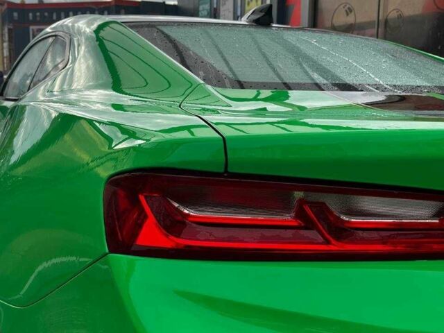 Зеленый Шевроле Камаро, объемом двигателя 2 л и пробегом 70 тыс. км за 20500 $, фото 4 на Automoto.ua