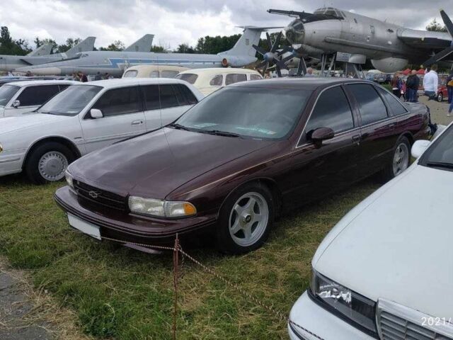 Червоний Шевроле Каприз, об'ємом двигуна 4.3 л та пробігом 153 тис. км за 9999 $, фото 1 на Automoto.ua