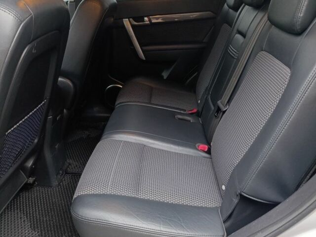 Серый Шевроле Каприз, объемом двигателя 2.4 л и пробегом 198 тыс. км за 9300 $, фото 6 на Automoto.ua