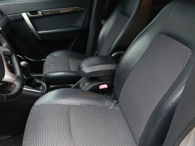 Серый Шевроле Каприз, объемом двигателя 2.4 л и пробегом 198 тыс. км за 9300 $, фото 5 на Automoto.ua