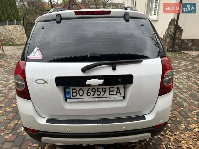 Белый Шевроле Каптива, объемом двигателя 2.4 л и пробегом 150 тыс. км за 6200 $, фото 5 на Automoto.ua