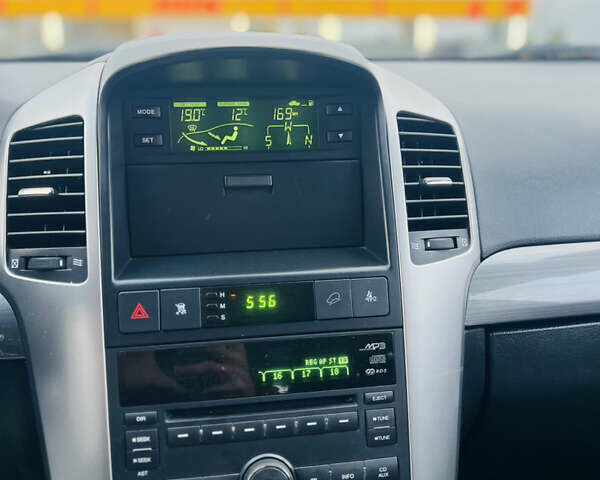 Шевроле Каптива 2010 в Луцке на Automoto.ua Белый Шевроле Каптива, объемом двигателя 2.41 л и пробегом 187 тыс. км за 7600 $, фото 27 на Automoto.ua