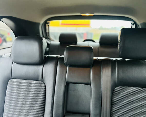 Шевроле Каптива 2010 в Луцке на Automoto.ua Белый Шевроле Каптива, объемом двигателя 2.41 л и пробегом 187 тыс. км за 7600 $, фото 37 на Automoto.ua