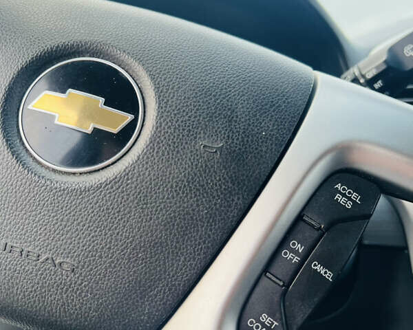 Шевроле Каптива 2010 в Луцке на Automoto.ua Белый Шевроле Каптива, объемом двигателя 2.41 л и пробегом 187 тыс. км за 7600 $, фото 25 на Automoto.ua