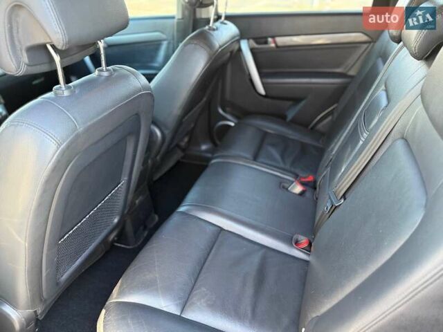 Білий Шевроле Каптіва, об'ємом двигуна 2 л та пробігом 245 тис. км за 9300 $, фото 13 на Automoto.ua