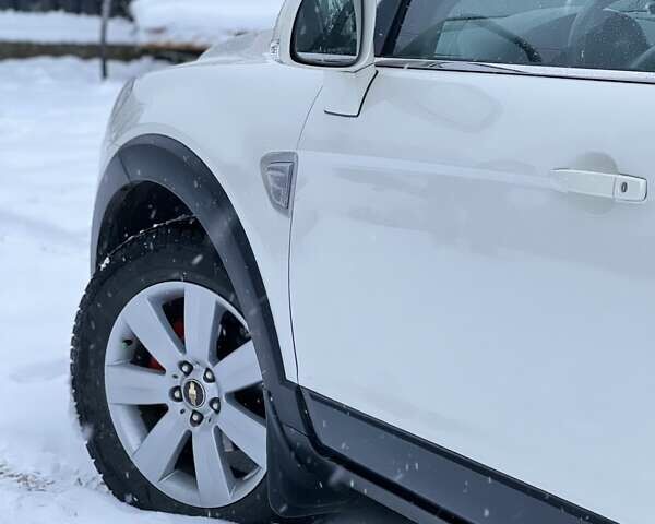 Белый Шевроле Каптива, объемом двигателя 1.99 л и пробегом 245 тыс. км за 8700 $, фото 2 на Automoto.ua