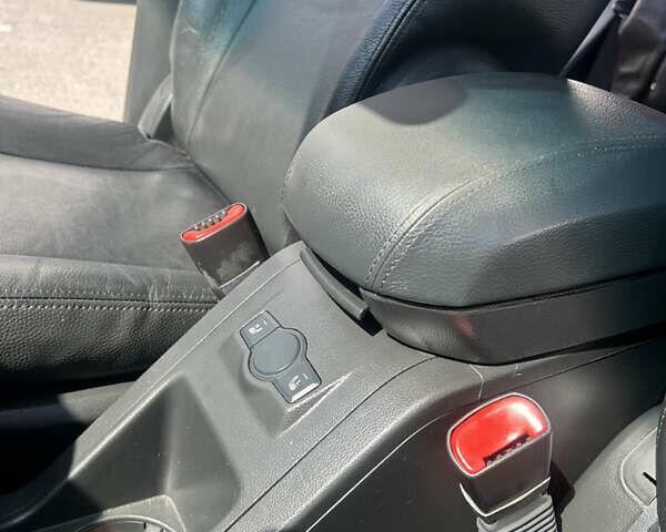 Білий Шевроле Каптіва, об'ємом двигуна 1.99 л та пробігом 258 тис. км за 11000 $, фото 17 на Automoto.ua