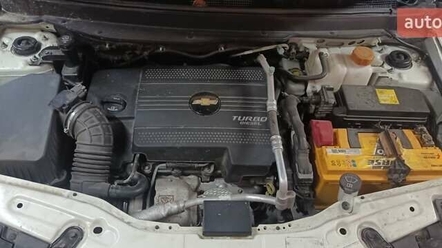 Белый Шевроле Каптива, объемом двигателя 2.23 л и пробегом 205 тыс. км за 11900 $, фото 38 на Automoto.ua