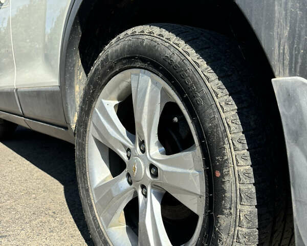 Белый Шевроле Каптива, объемом двигателя 2.2 л и пробегом 213 тыс. км за 12000 $, фото 3 на Automoto.ua