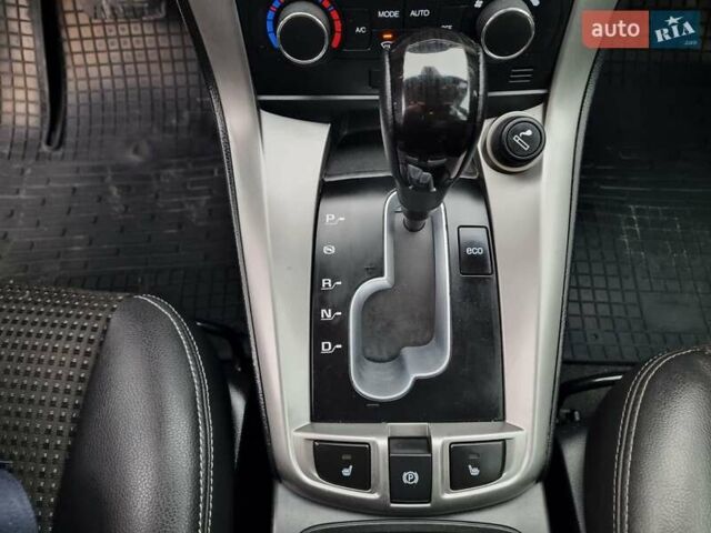 Белый Шевроле Каптива, объемом двигателя 2.38 л и пробегом 230 тыс. км за 9400 $, фото 45 на Automoto.ua