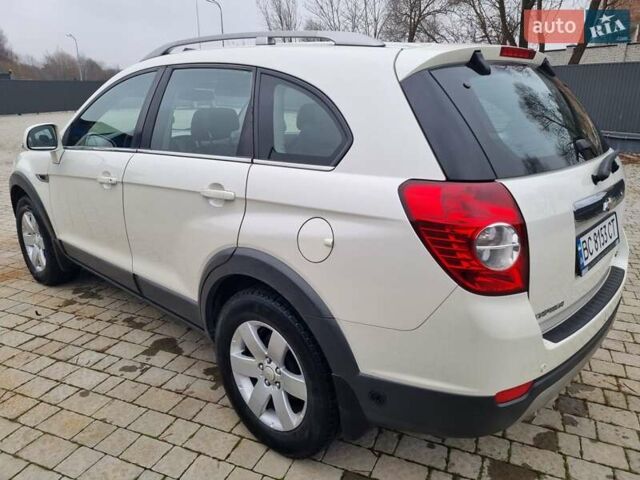 Белый Шевроле Каптива, объемом двигателя 2.38 л и пробегом 230 тыс. км за 9400 $, фото 11 на Automoto.ua