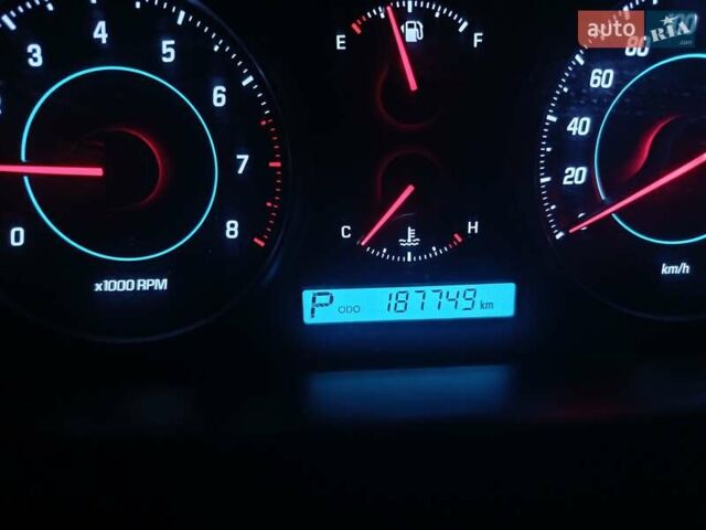 Белый Шевроле Каптива, объемом двигателя 3 л и пробегом 188 тыс. км за 12000 $, фото 20 на Automoto.ua