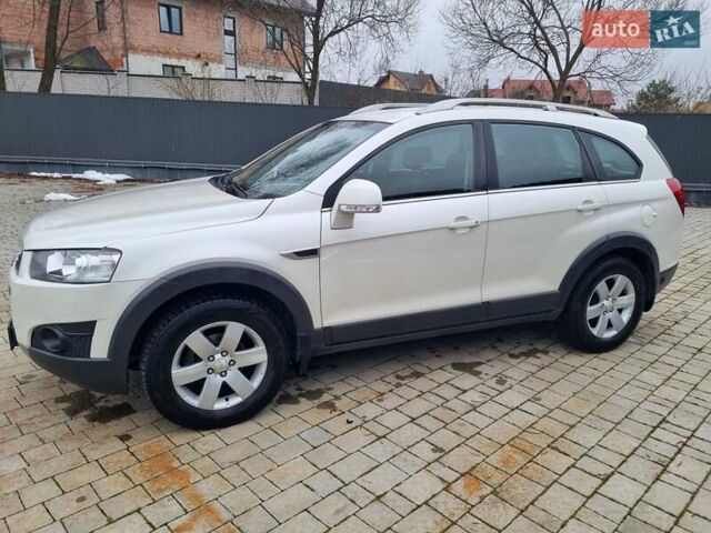 Белый Шевроле Каптива, объемом двигателя 2.38 л и пробегом 230 тыс. км за 9400 $, фото 6 на Automoto.ua