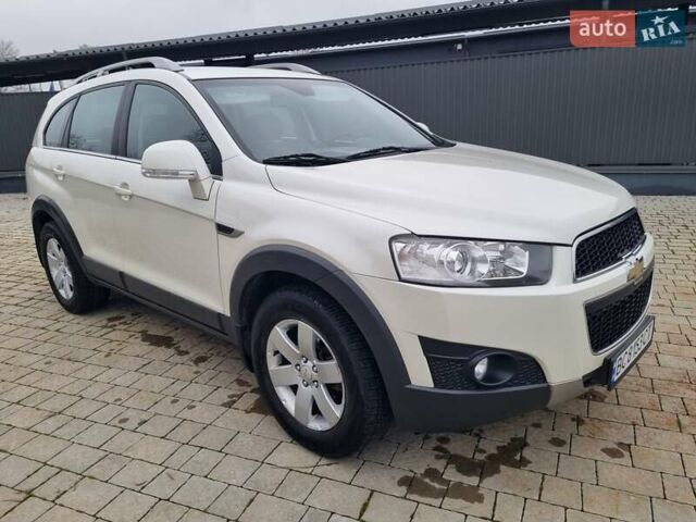 Белый Шевроле Каптива, объемом двигателя 2.38 л и пробегом 230 тыс. км за 9800 $, фото 22 на Automoto.ua