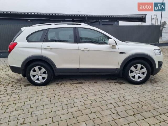 Белый Шевроле Каптива, объемом двигателя 2.38 л и пробегом 230 тыс. км за 9800 $, фото 19 на Automoto.ua
