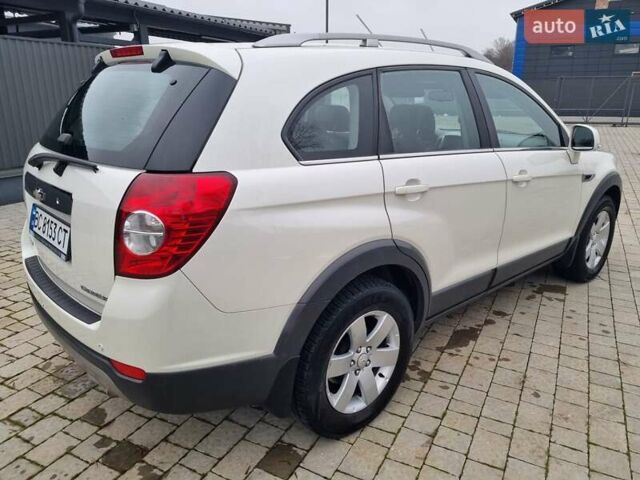 Белый Шевроле Каптива, объемом двигателя 2.38 л и пробегом 230 тыс. км за 9800 $, фото 16 на Automoto.ua