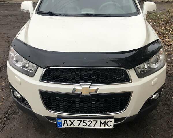Белый Шевроле Каптива, объемом двигателя 3 л и пробегом 188 тыс. км за 12000 $, фото 6 на Automoto.ua