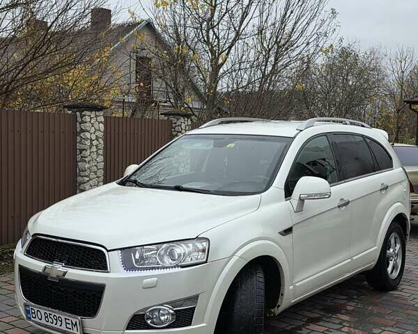 Белый Шевроле Каптива, объемом двигателя 2.23 л и пробегом 173 тыс. км за 10500 $, фото 5 на Automoto.ua