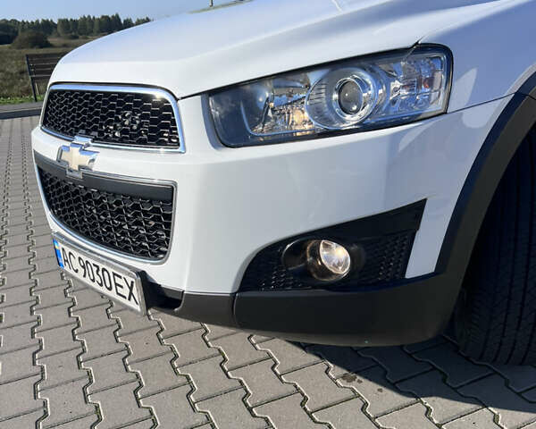 Білий Шевроле Каптіва, об'ємом двигуна 2.2 л та пробігом 221 тис. км за 11100 $, фото 4 на Automoto.ua