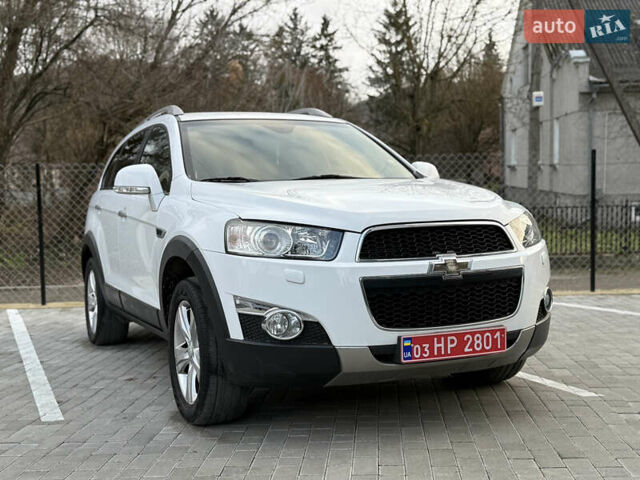 Белый Шевроле Каптива, объемом двигателя 2.2 л и пробегом 200 тыс. км за 12000 $, фото 15 на Automoto.ua