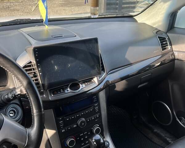 Белый Шевроле Каптива, объемом двигателя 2.2 л и пробегом 182 тыс. км за 11300 $, фото 10 на Automoto.ua