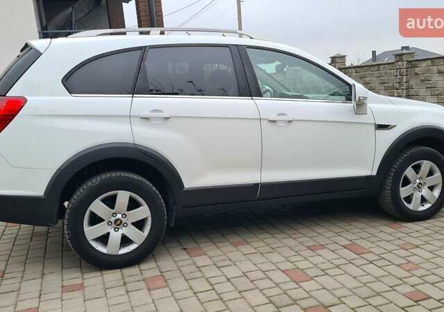 Белый Шевроле Каптива, объемом двигателя 2.2 л и пробегом 219 тыс. км за 9997 $, фото 48 на Automoto.ua