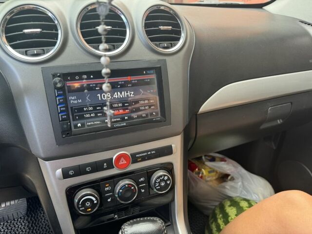 Белый Шевроле Каптива, объемом двигателя 3 л и пробегом 137 тыс. км за 9500 $, фото 7 на Automoto.ua