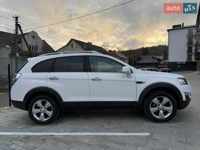 Белый Шевроле Каптива, объемом двигателя 2.2 л и пробегом 200 тыс. км за 12000 $, фото 11 на Automoto.ua