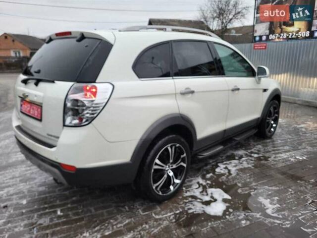 Білий Шевроле Каптіва, об'ємом двигуна 2.23 л та пробігом 208 тис. км за 10800 $, фото 3 на Automoto.ua
