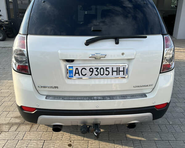 Білий Шевроле Каптіва, об'ємом двигуна 2.23 л та пробігом 241 тис. км за 12300 $, фото 5 на Automoto.ua