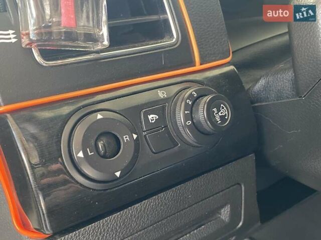 Білий Шевроле Каптіва, об'ємом двигуна 2.23 л та пробігом 173 тис. км за 9600 $, фото 36 на Automoto.ua