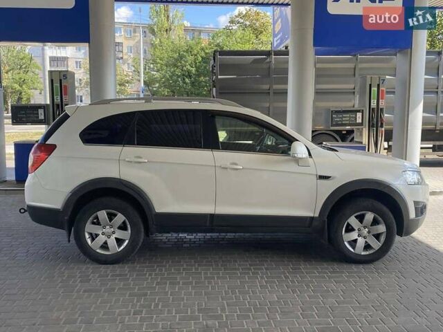 Білий Шевроле Каптіва, об'ємом двигуна 2.23 л та пробігом 173 тис. км за 9600 $, фото 8 на Automoto.ua