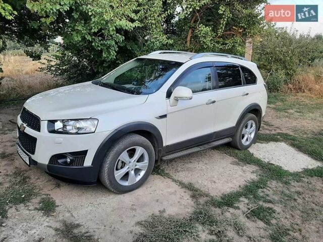 Білий Шевроле Каптіва, об'ємом двигуна 3 л та пробігом 95 тис. км за 12500 $, фото 7 на Automoto.ua