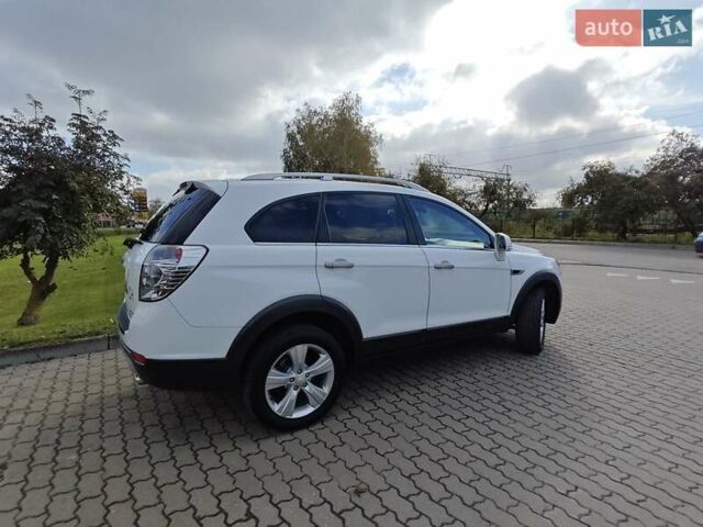 Белый Шевроле Каптива, объемом двигателя 2.2 л и пробегом 112 тыс. км за 13750 $, фото 31 на Automoto.ua