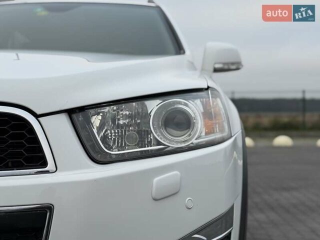 Белый Шевроле Каптива, объемом двигателя 2.2 л и пробегом 150 тыс. км за 12200 $, фото 60 на Automoto.ua