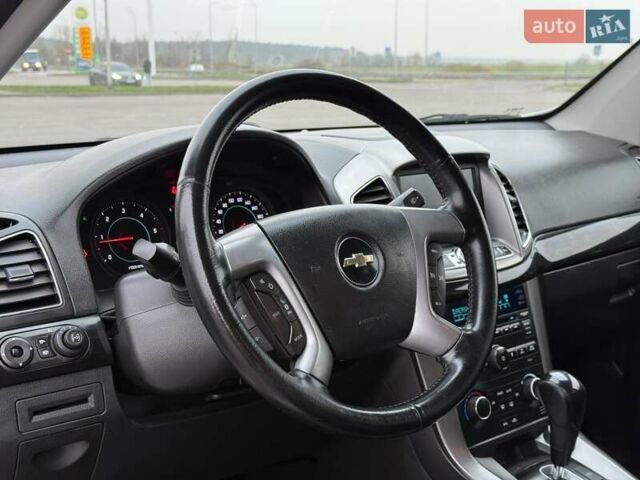 Белый Шевроле Каптива, объемом двигателя 2.2 л и пробегом 150 тыс. км за 12200 $, фото 22 на Automoto.ua