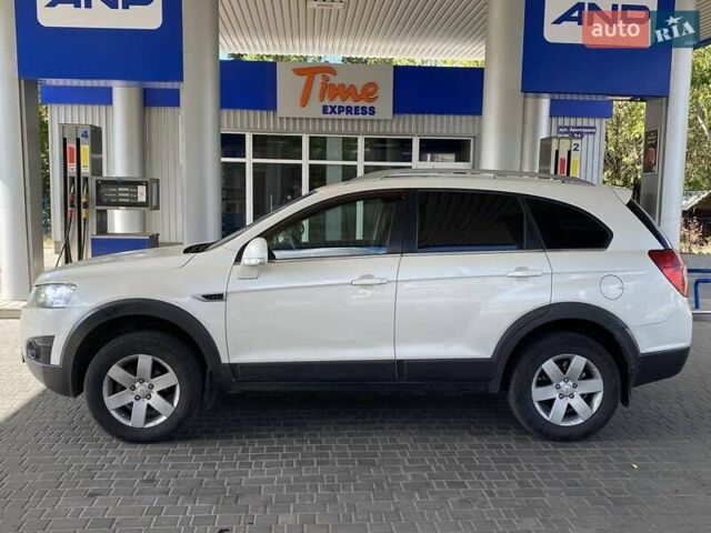 Білий Шевроле Каптіва, об'ємом двигуна 2.23 л та пробігом 173 тис. км за 9600 $, фото 17 на Automoto.ua