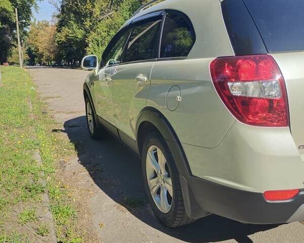 Шевроле Каптива 2012 в Каменское - Днепродзержинск на Automoto.ua Белый Шевроле Каптива, объемом двигателя 2.4 л и пробегом 176 тыс. км за 10500 $, фото 16 на Automoto.ua