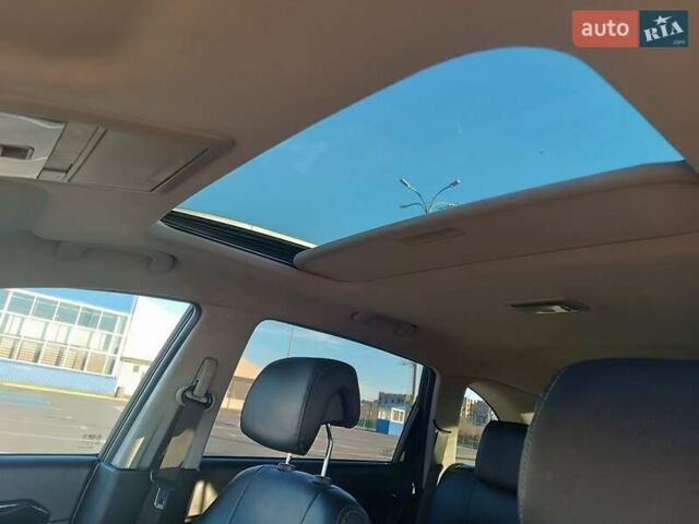 Білий Шевроле Каптіва, об'ємом двигуна 2.2 л та пробігом 247 тис. км за 11500 $, фото 14 на Automoto.ua