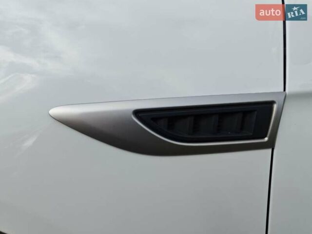 Белый Шевроле Каптива, объемом двигателя 2.2 л и пробегом 112 тыс. км за 13750 $, фото 37 на Automoto.ua