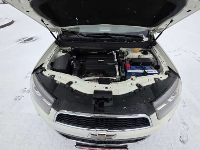 Білий Шевроле Каптіва, об'ємом двигуна 2.2 л та пробігом 189 тис. км за 11700 $, фото 2 на Automoto.ua