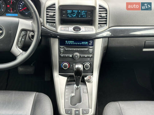 Белый Шевроле Каптива, объемом двигателя 2.2 л и пробегом 157 тыс. км за 11800 $, фото 22 на Automoto.ua